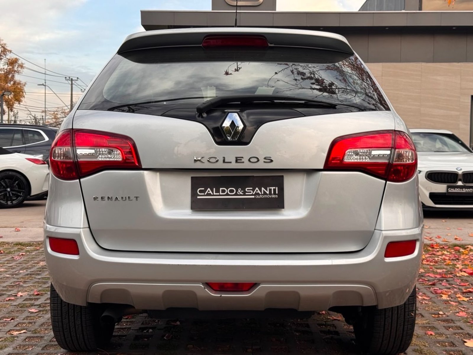 Renault KOLEOS EXPRESSION 2.0 AUT 2016 - Foto 5 de 10