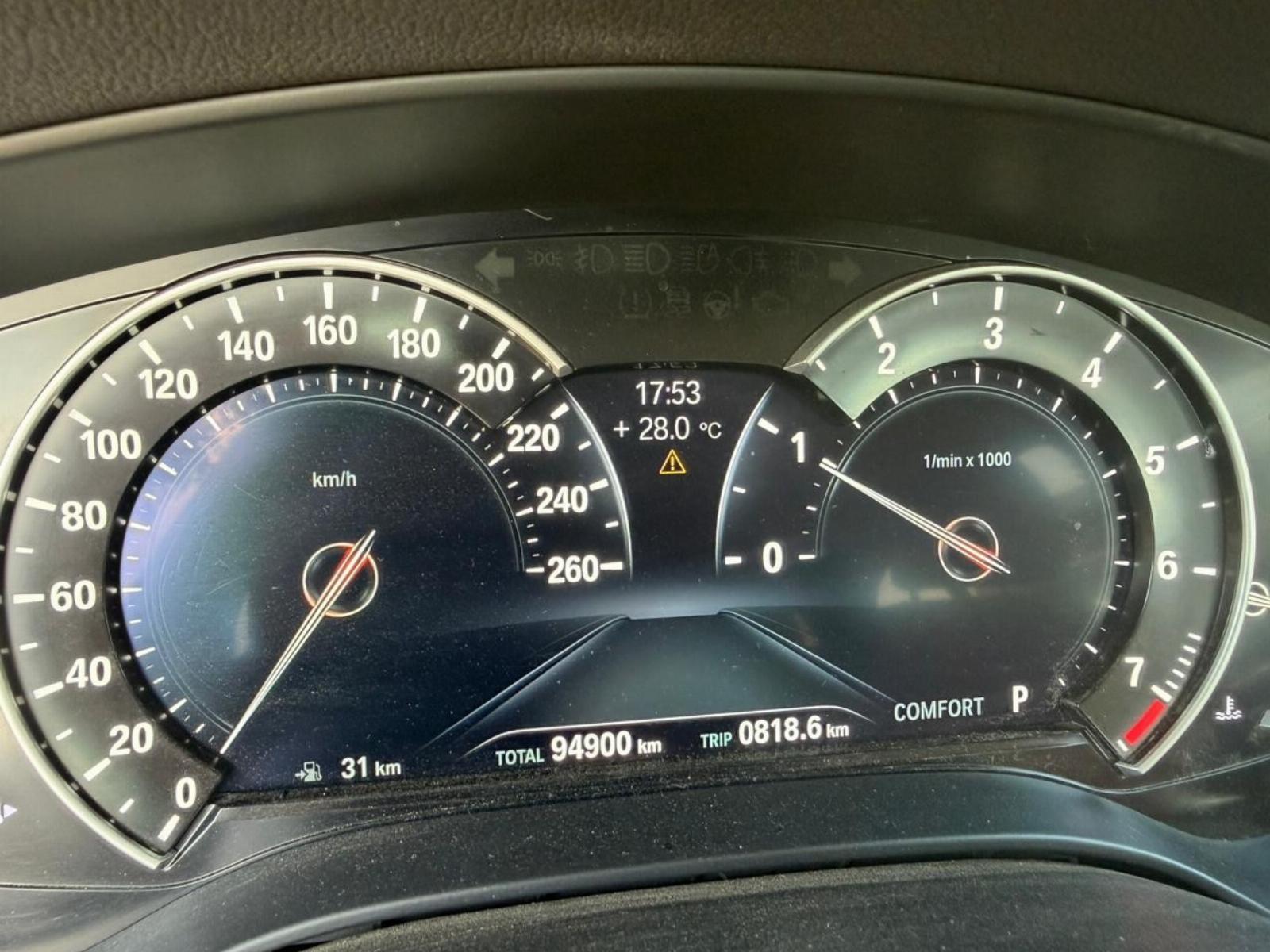 BMW 530I 2.0 AT 2018 - Imagen 6 de 8
