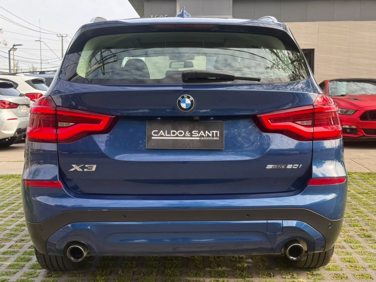 BMW X3 SDRIVE 20i HERITAGE 2.0 AT 2021 - Foto 4 de 10