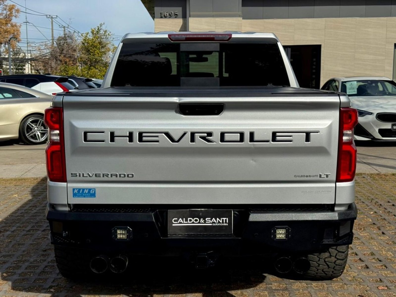 CHEVROLET SILVERADO LT TRAIL BOSS Z71 5.3L 4x4 FULL EQUIPADA 2022 - Foto 4 de 10