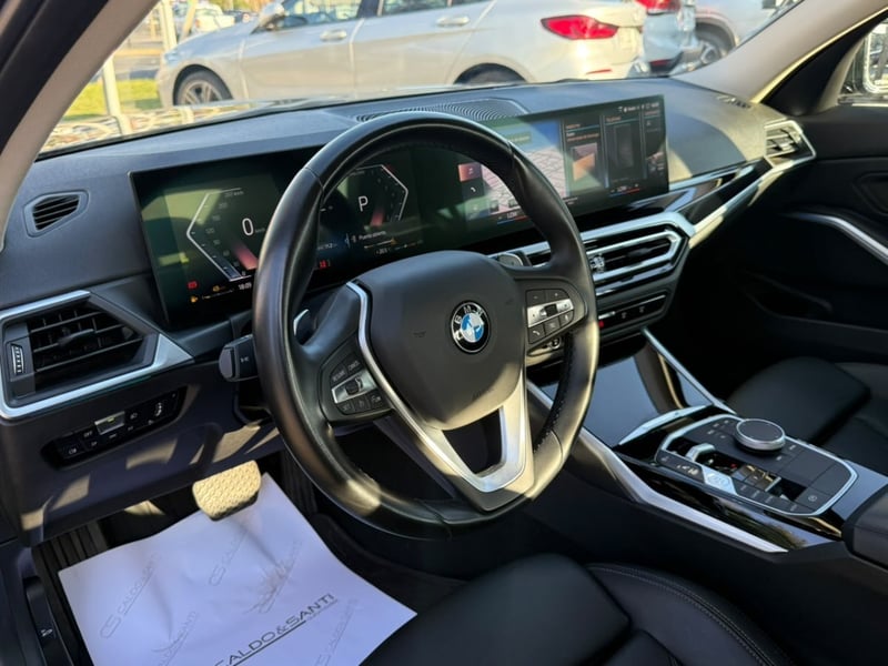 BMW 320I URBAN LCI 2.0 AT TURBO 2024 - Imagen 8 de 10
