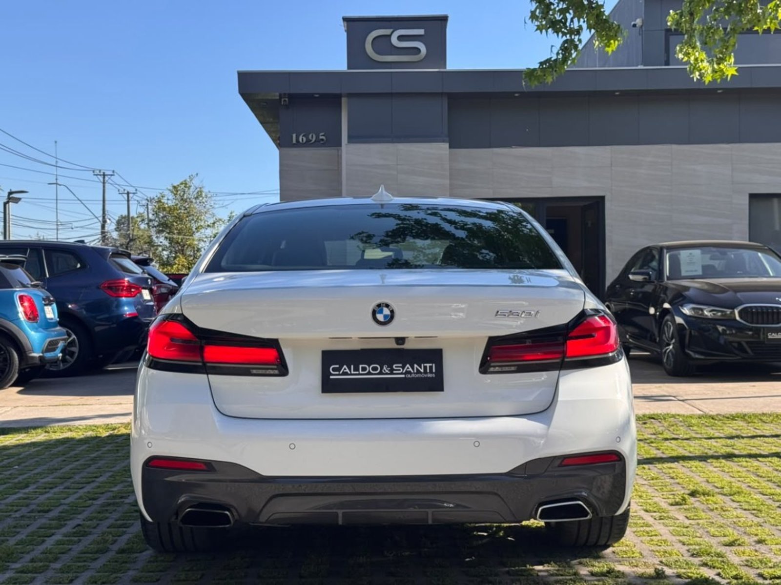 BMW 530I M SPORT 2.0 AUT 2021 - Foto 4 de 10