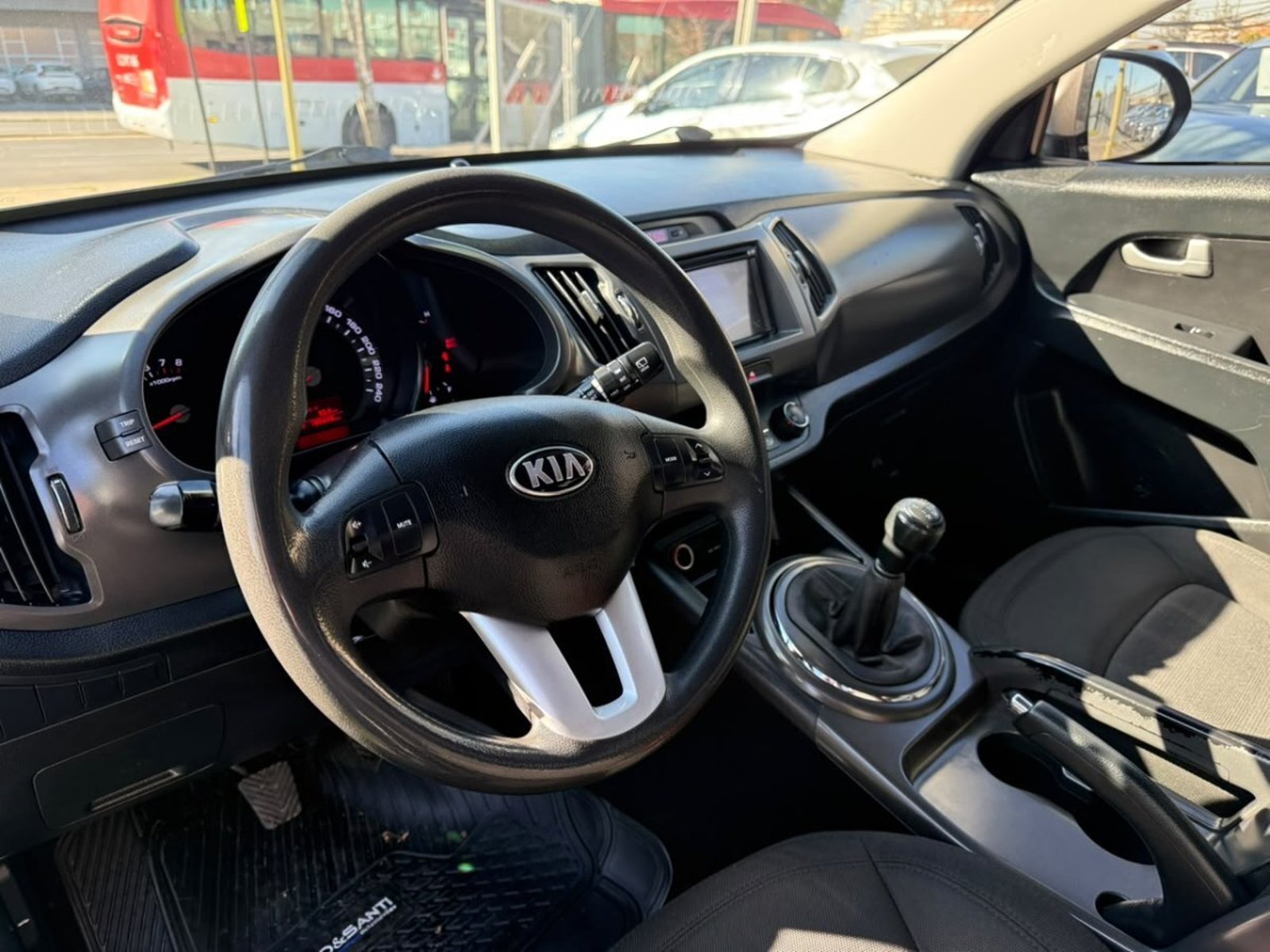 Kia SPORTAGE LX 2.0 MT 2013 - Imagen 9 de 10