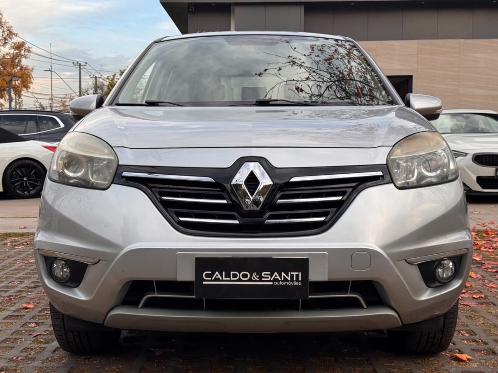 Renault KOLEOS EXPRESSION 2.0 AUT 2016 - Foto 2 de 10