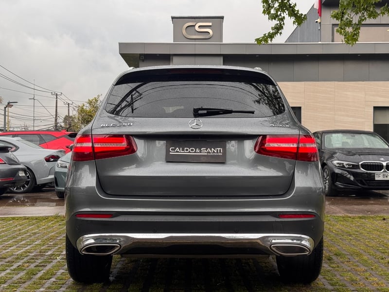 Mercedes-Benz GLC 250 2.0 AT 2017 - Imagen 4 de 10