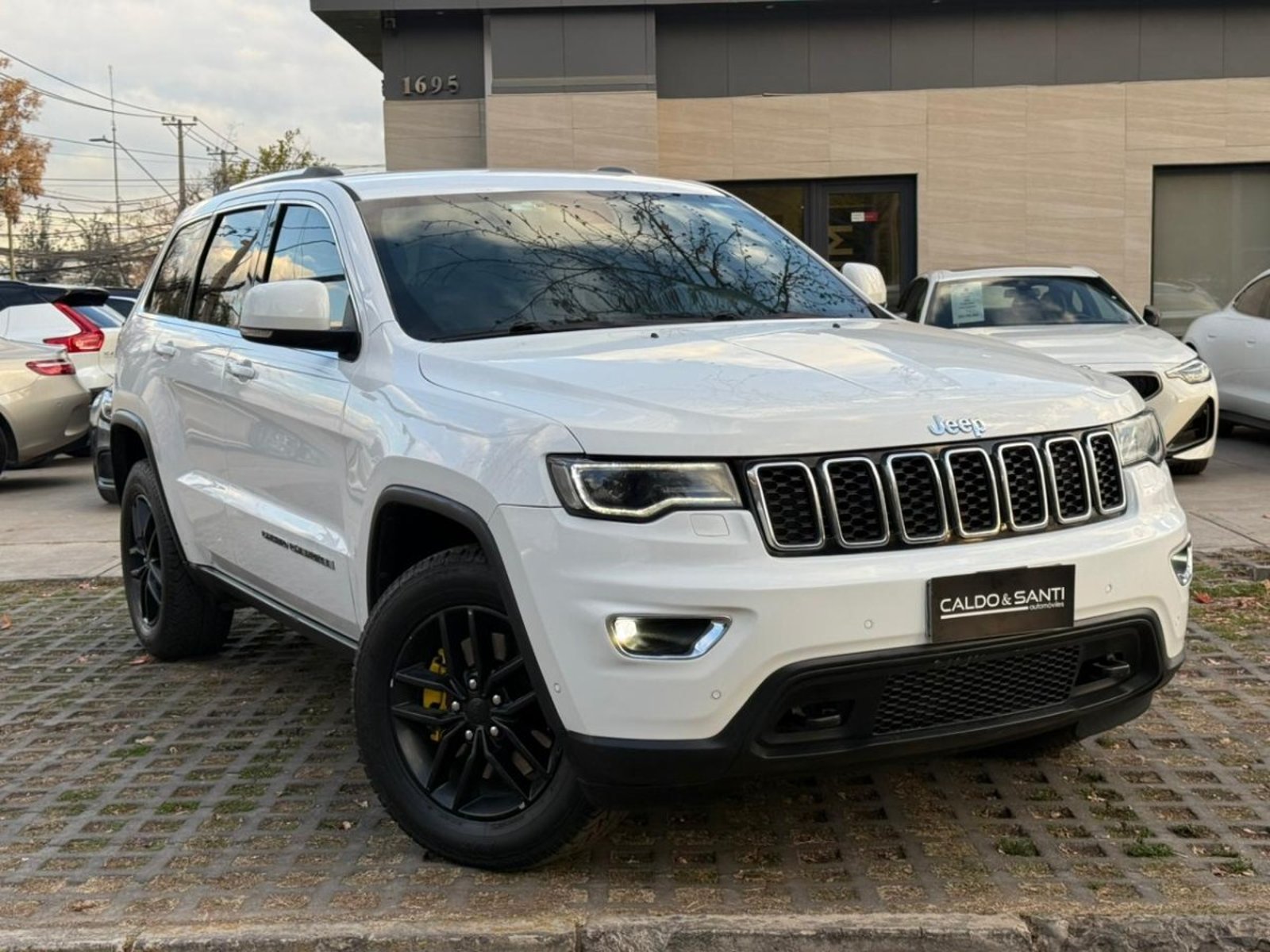 Jeep GRAND CHEROKEE LAREDO 3.6 AT 4x2 2018 - Imagen 7 de 10