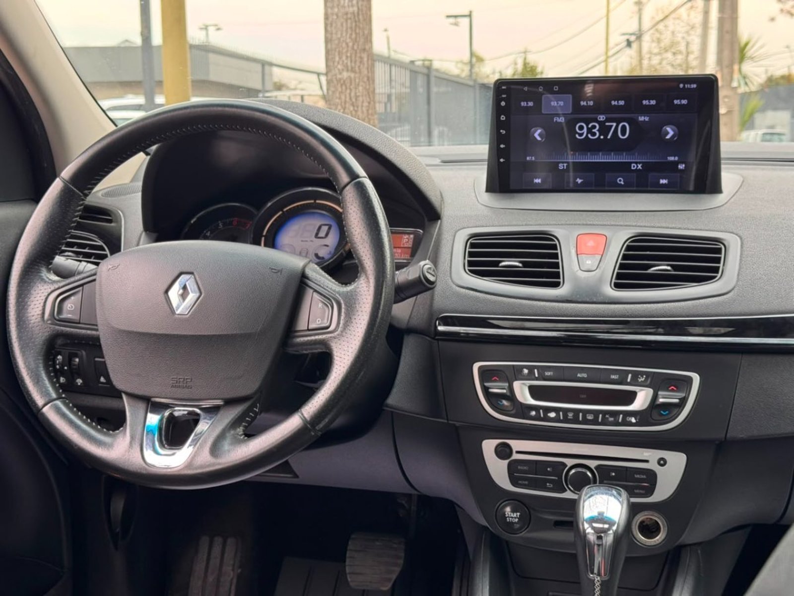 Renault MEGANE 2.0 AT 2015 - Imagen 10 de 10