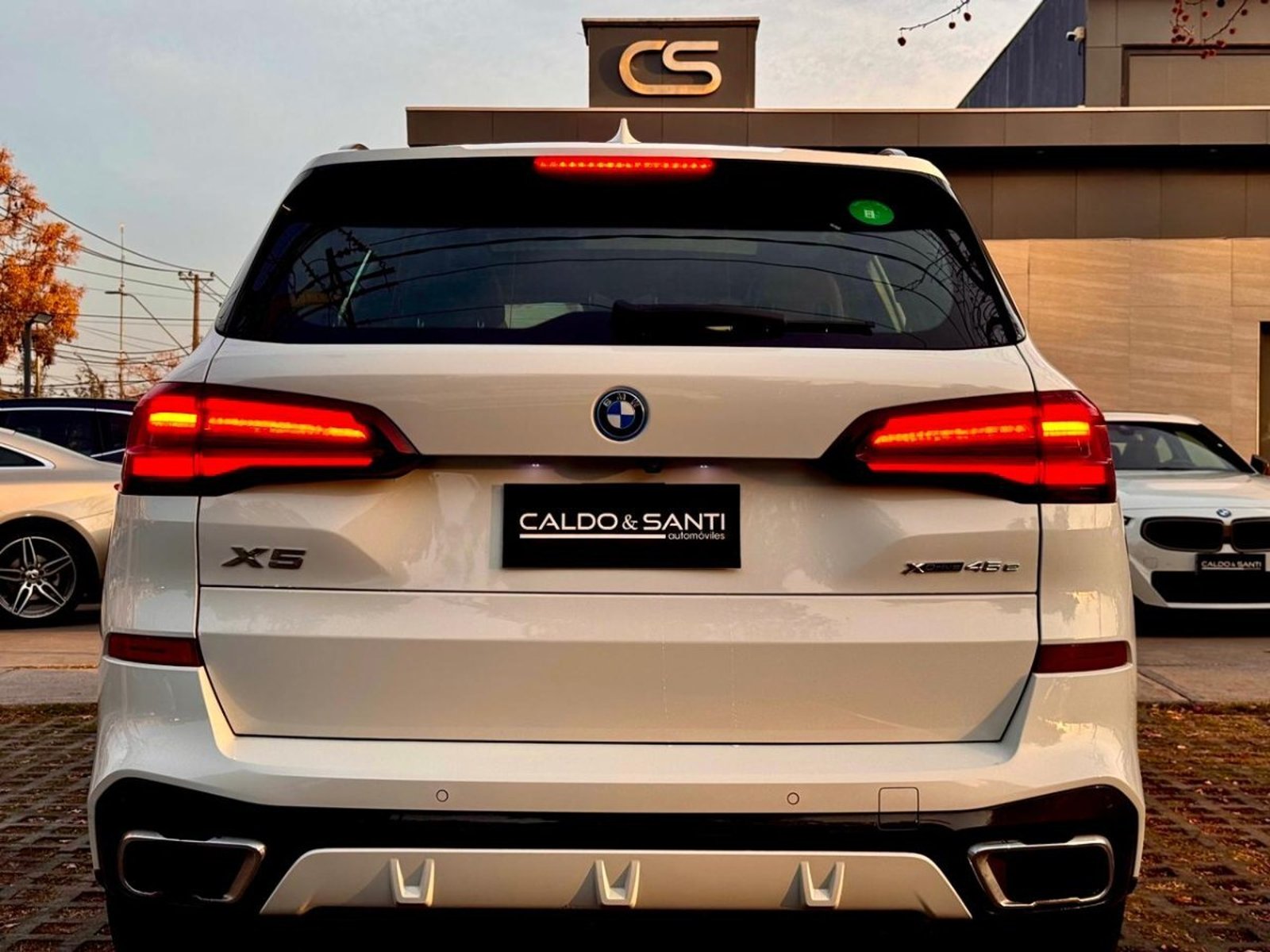 BMW X5 XDRIVE 45E M SPORT 3.0 AT 2022 - Imagen 4 de 10