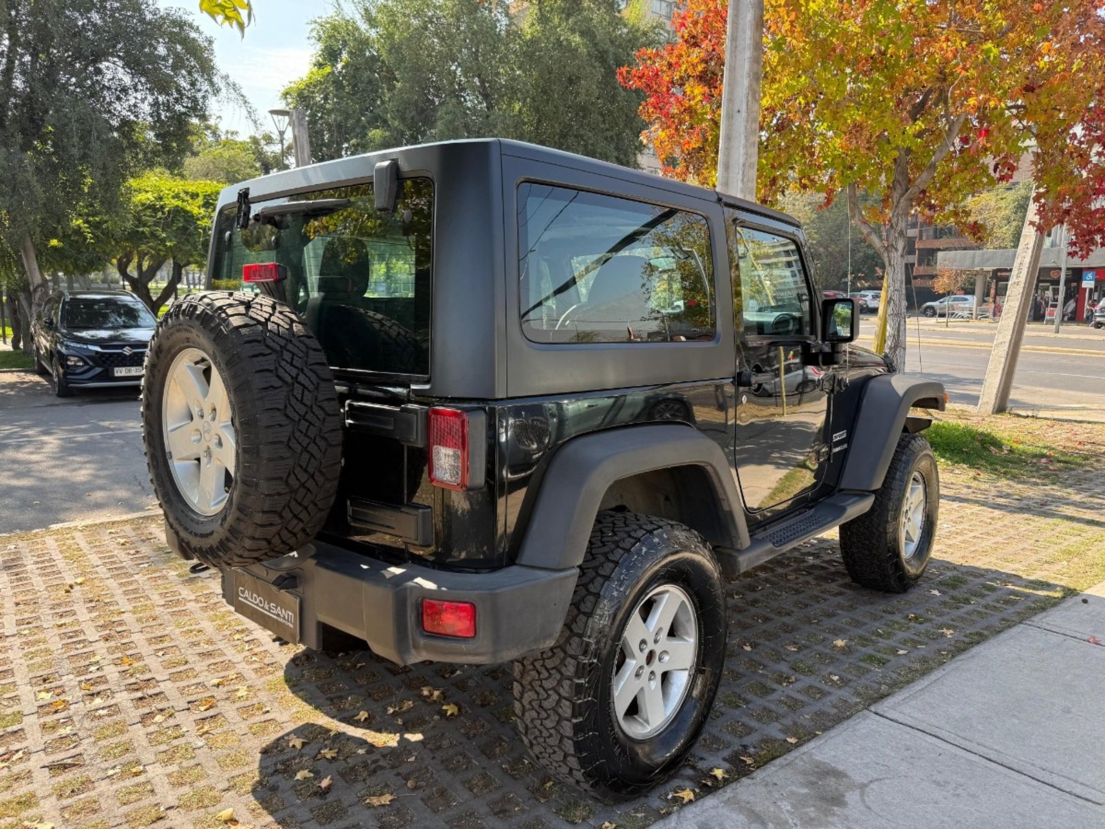 Jeep WRANGLER SPORT 3.6 AT 4X4 2PTAS 2017 - Foto 5 de 10