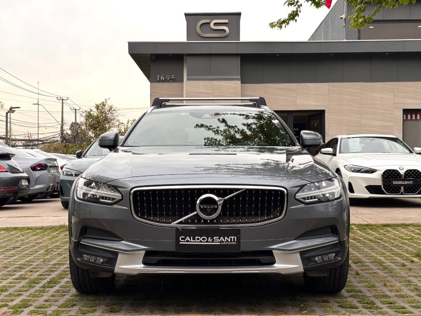 Volvo V90 CROSS COUNTRY T6 INSCRIPTION 2.0 AT AWD 2018 - Foto 2 de 10