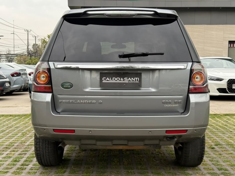 Land Rover FREELANDER 2 SI4 SE 4X4 2.0 AUT 2014 - Imagen 4 de 10