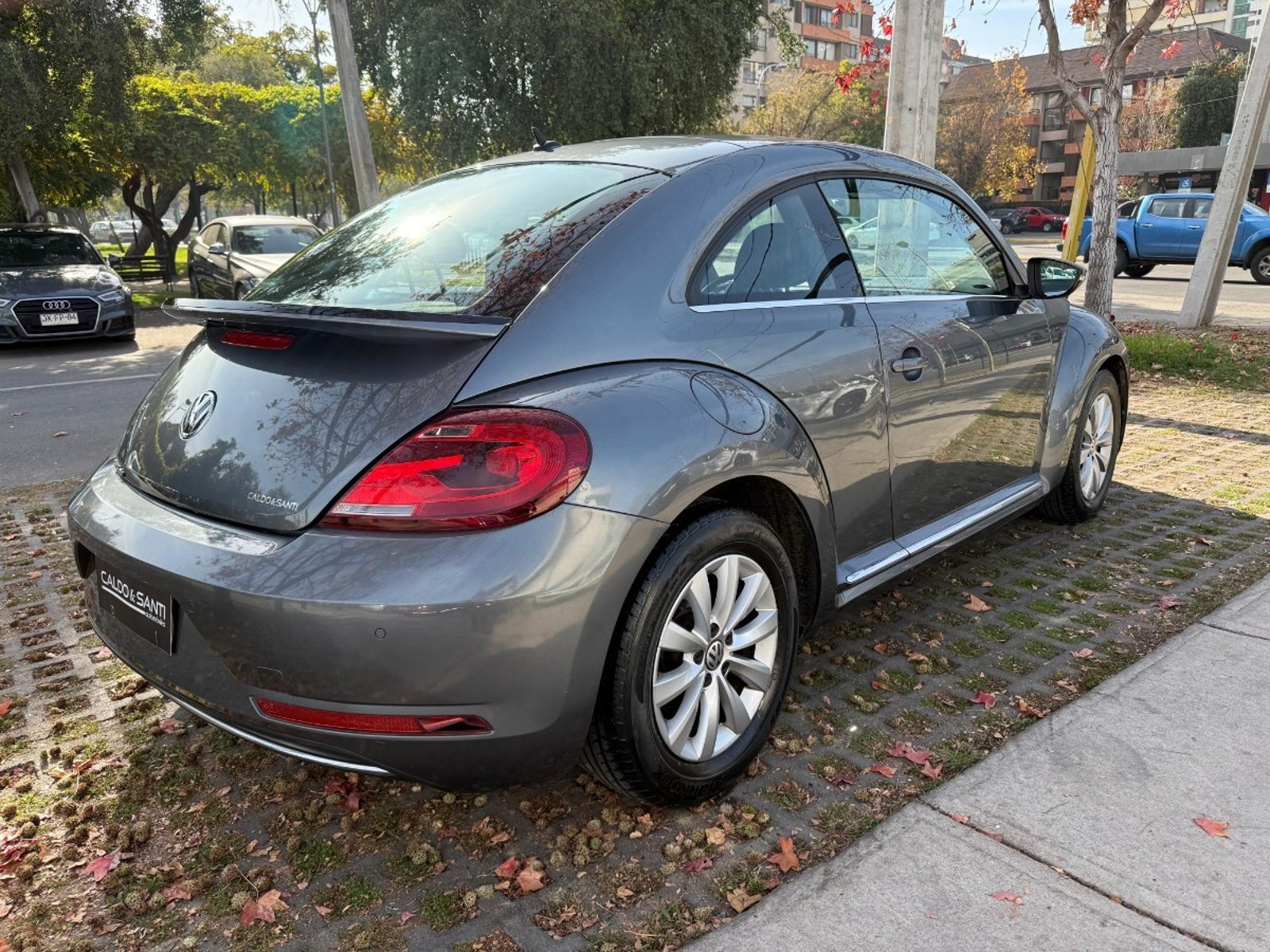 Volkswagen BEETLE COMFORTLINE 1.4 AT DSG7 2019 - Foto 3 de 10