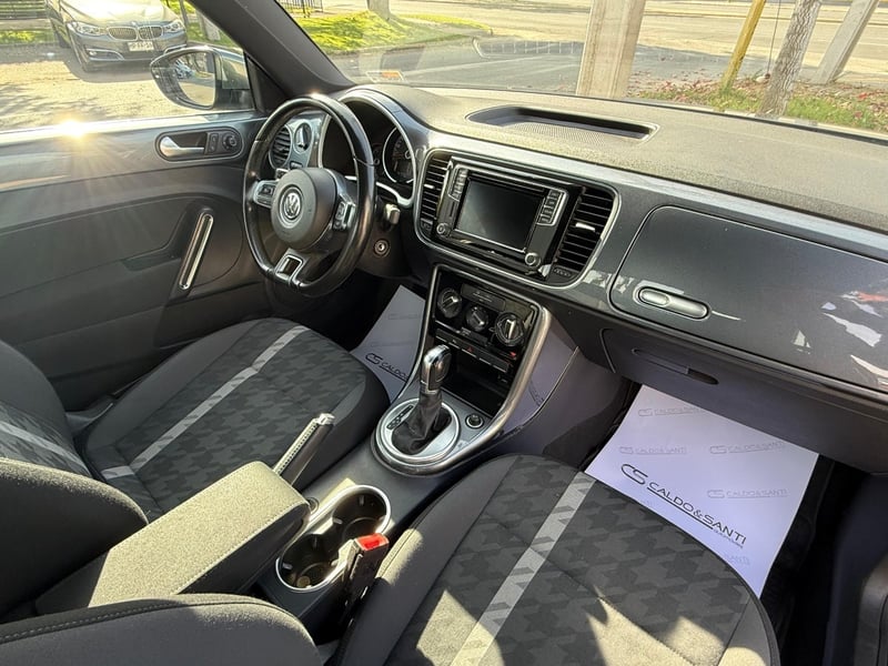 Volkswagen BEETLE COMFORTLINE 1.4 AT DSG7 2019 - Imagen 9 de 10