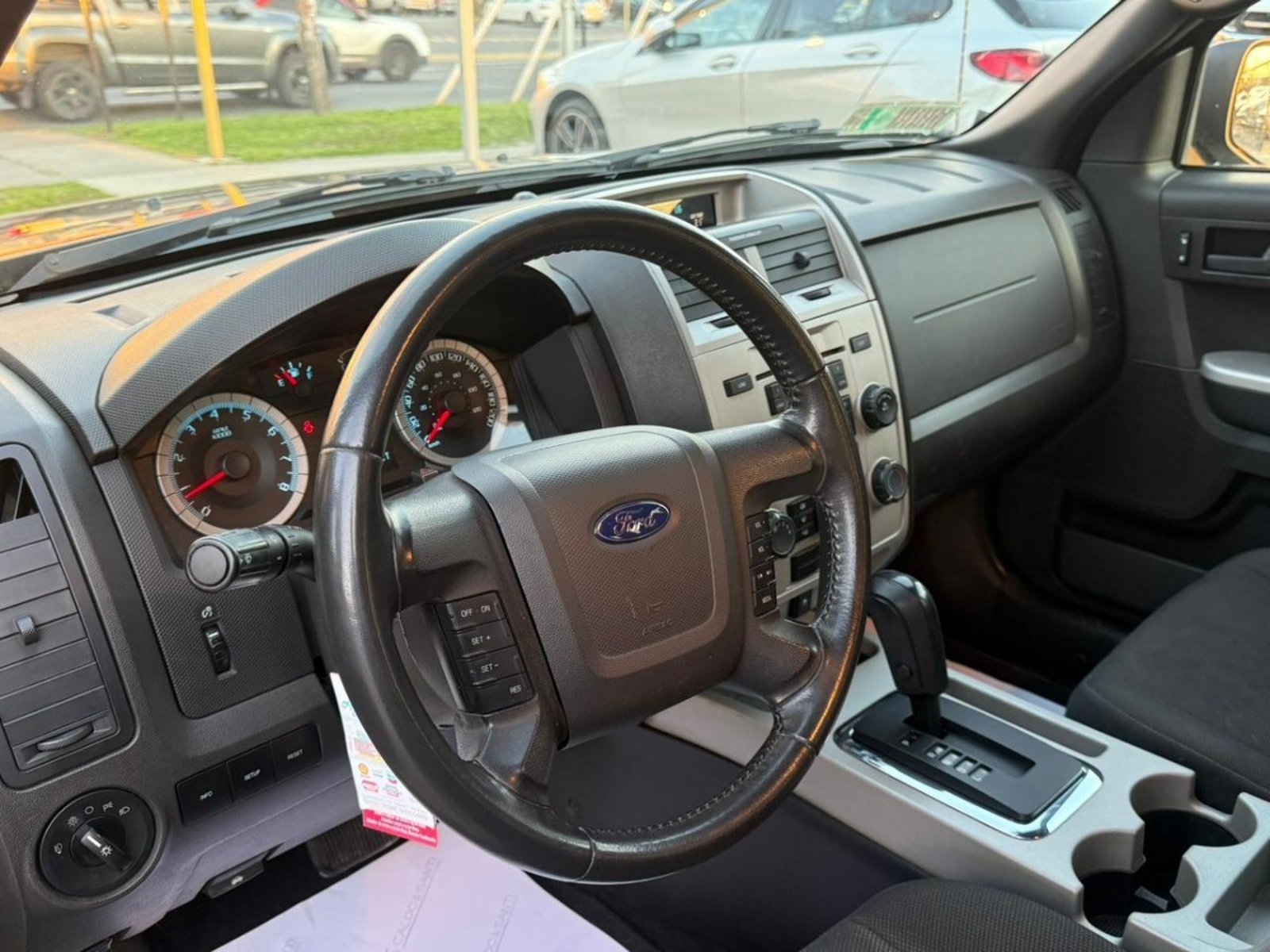 Ford ESCAPE XLT 2.5 AUT 2010 - Imagen 9 de 10