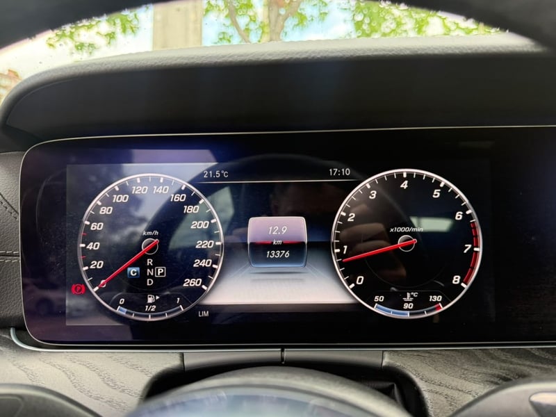 Mercedes-Benz E300 COUPE 2.0 AUT 2020 - Imagen 10 de 10
