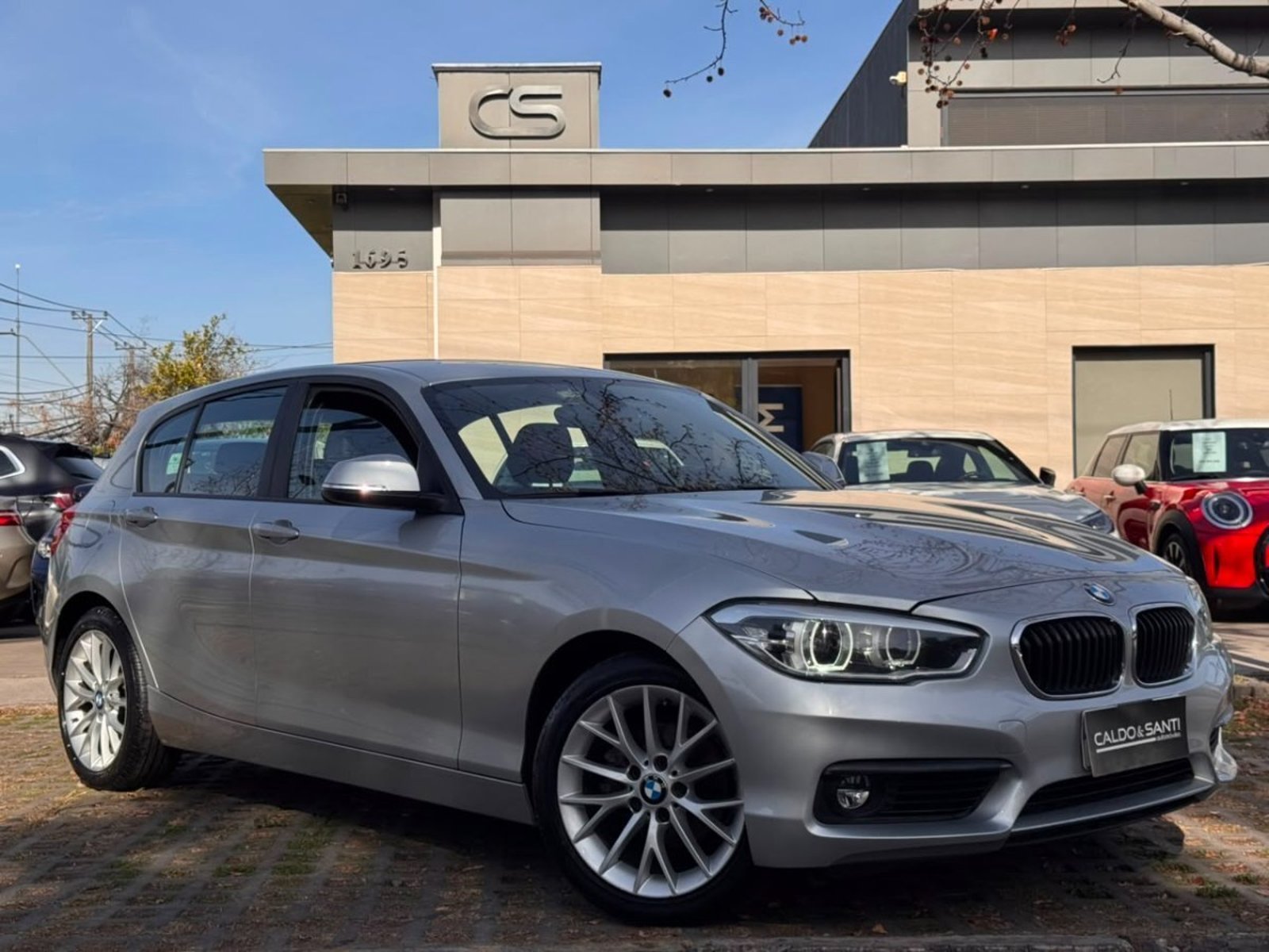 BMW 118 MILLENNIAL 1.5 AT TURBO 5PTAS 2019 - Imagen 7 de 10