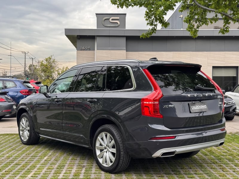 Volvo XC90 D5 2.0 AT AWD 2020 - Imagen 7 de 10
