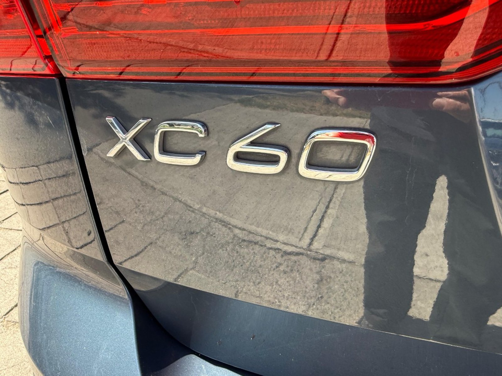 VOLVO XC60 MOMENTUM II T5 2.0 AT AWD 2021 - Imagen 8 de 10