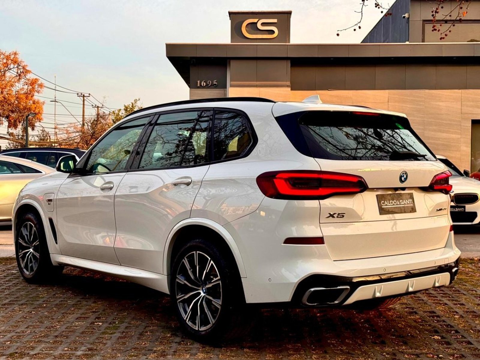 BMW X5 XDRIVE 45E M SPORT 3.0 AT 2022 - Imagen 3 de 10