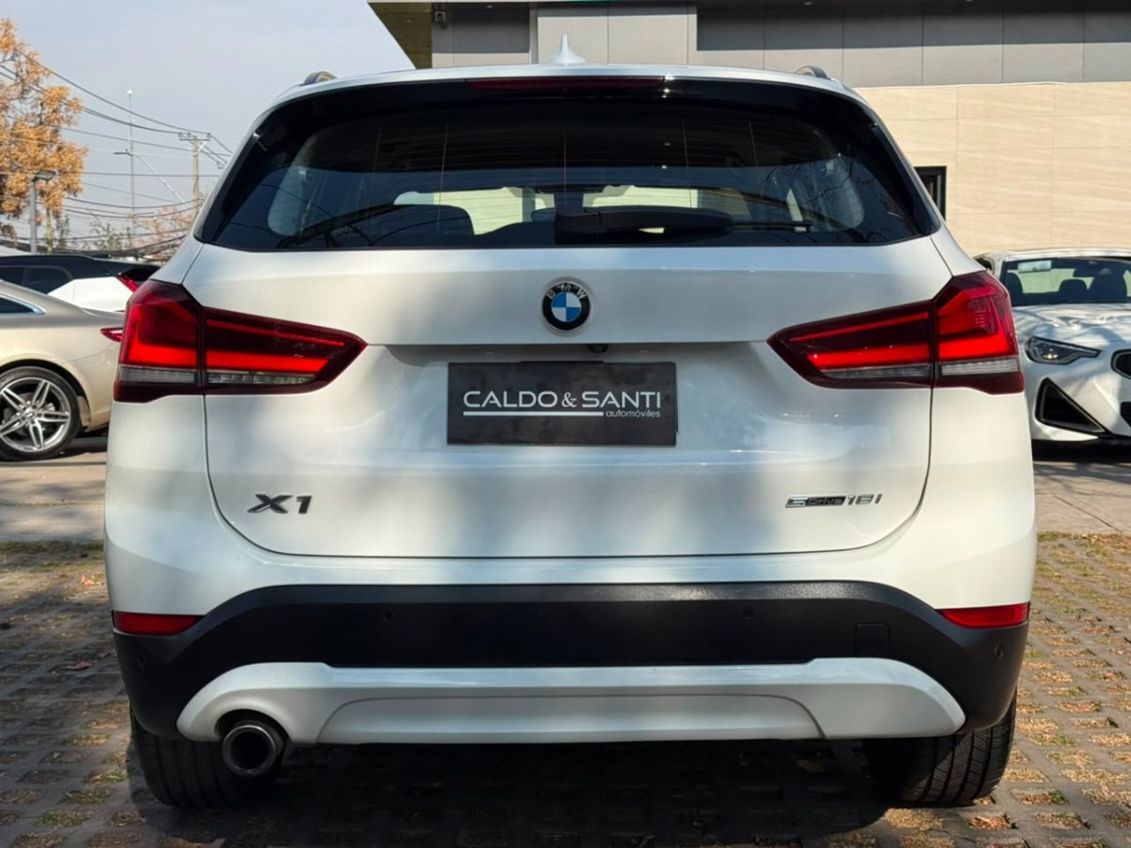 BMW X1 SDRIVE 18I 1.5 AUT 2021 - Foto 4 de 10