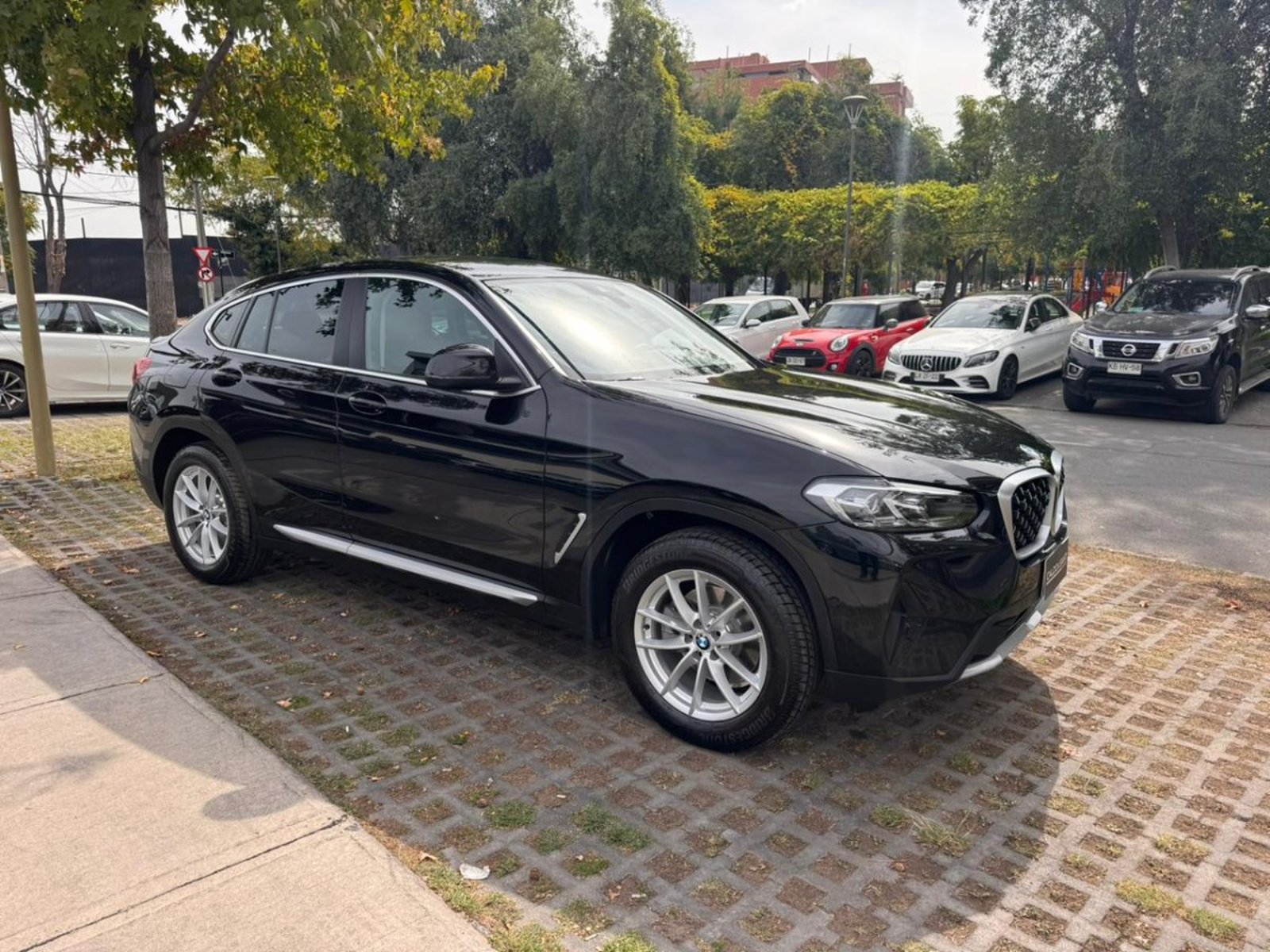 BMW X4 XDRIVE20I 2.0 AT 4X4 2025 - Imagen 3 de 9