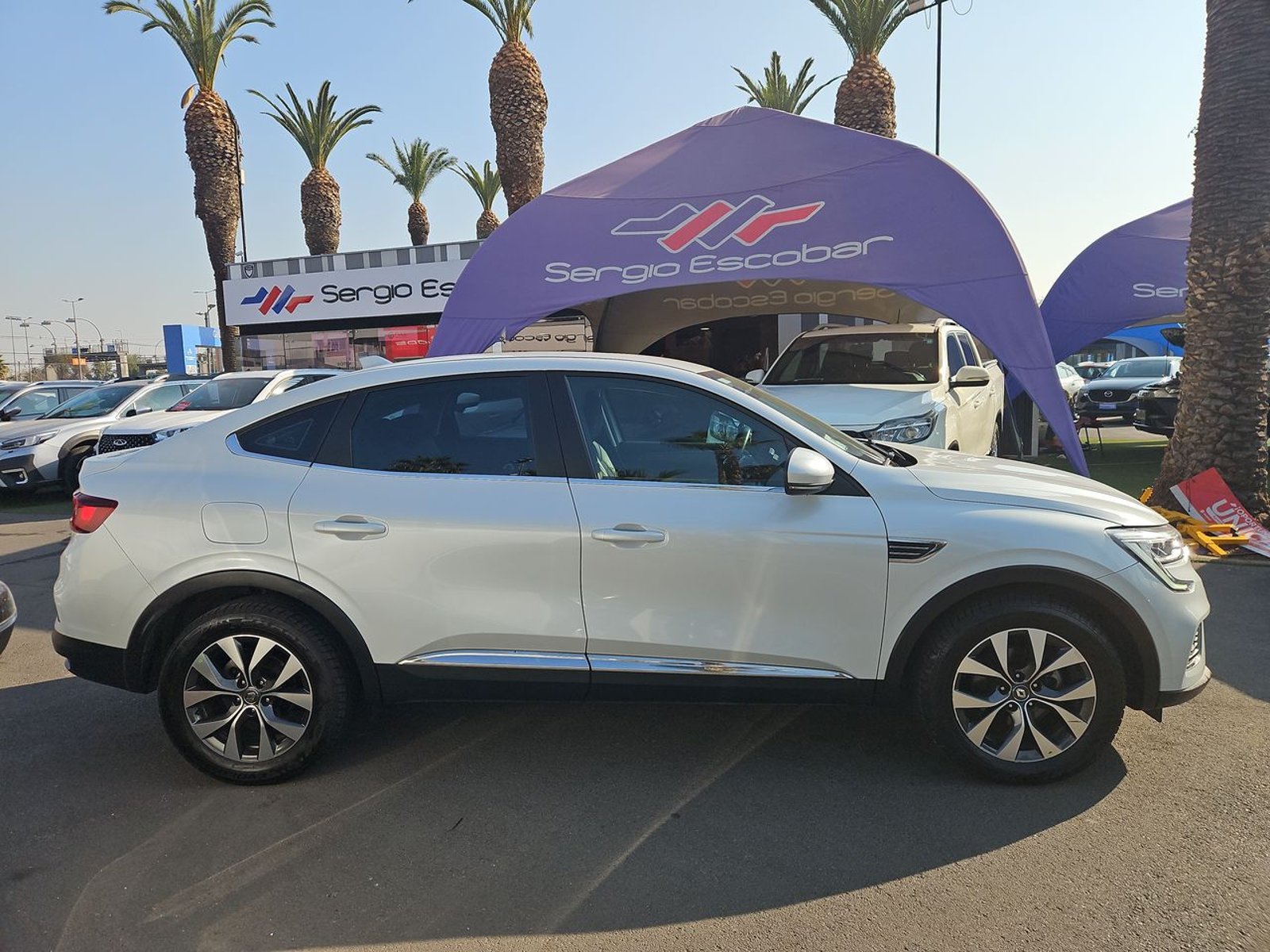 RENAULT ARKANA 2022 - Imagen 9 de 15