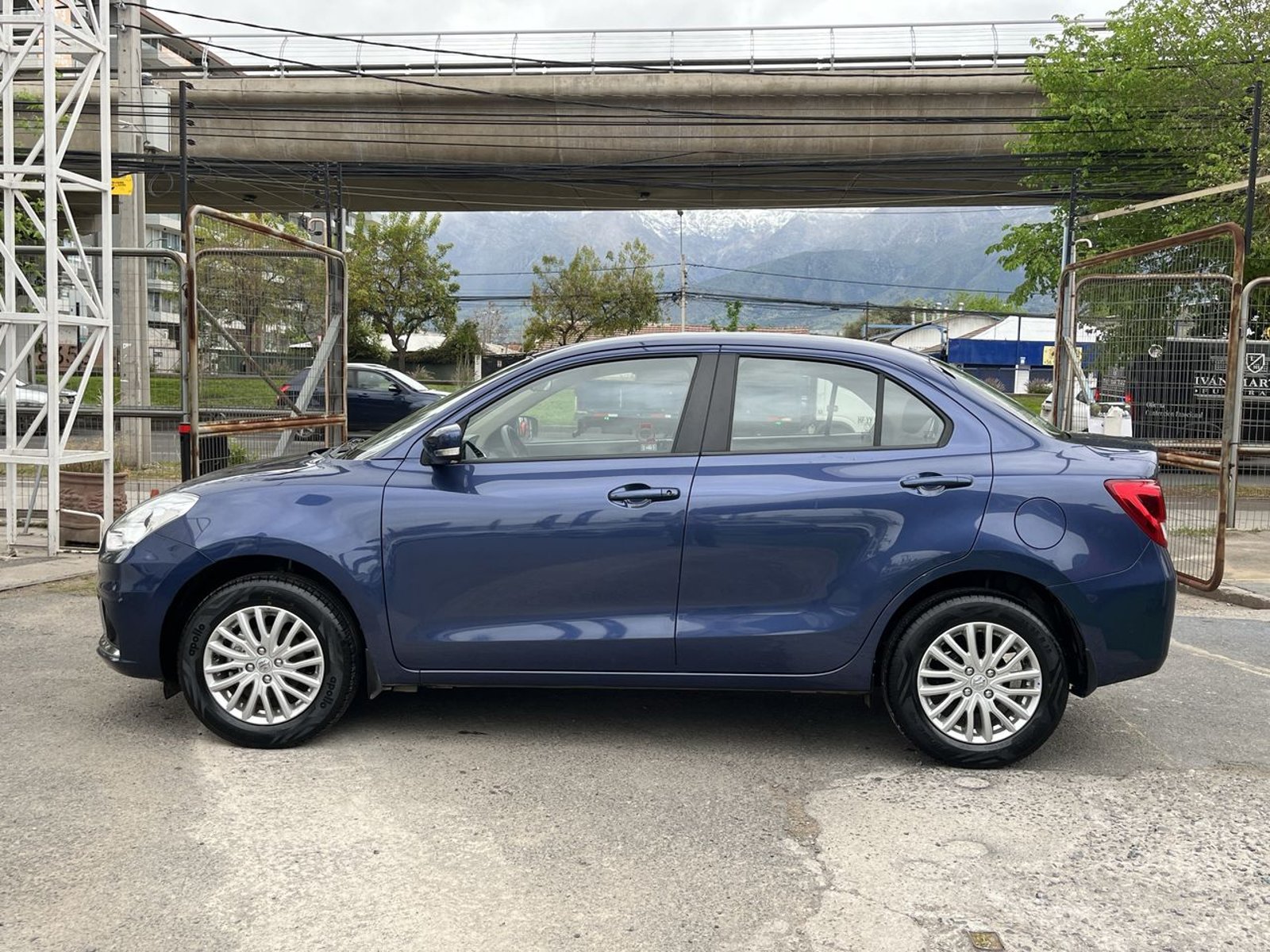 Suzuki DZIRE 2023 - Foto 5 de 15