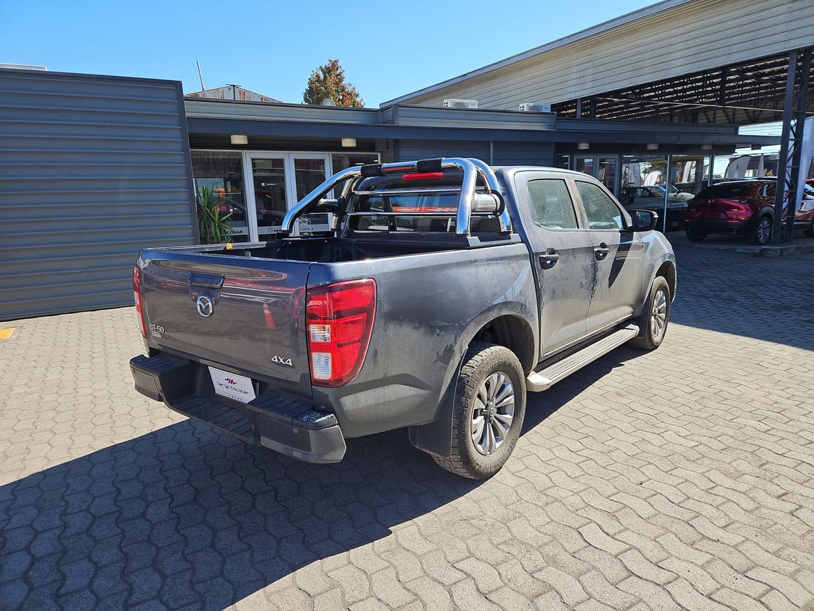 MAZDA BT-50 2023 - Imagen 6 de 15