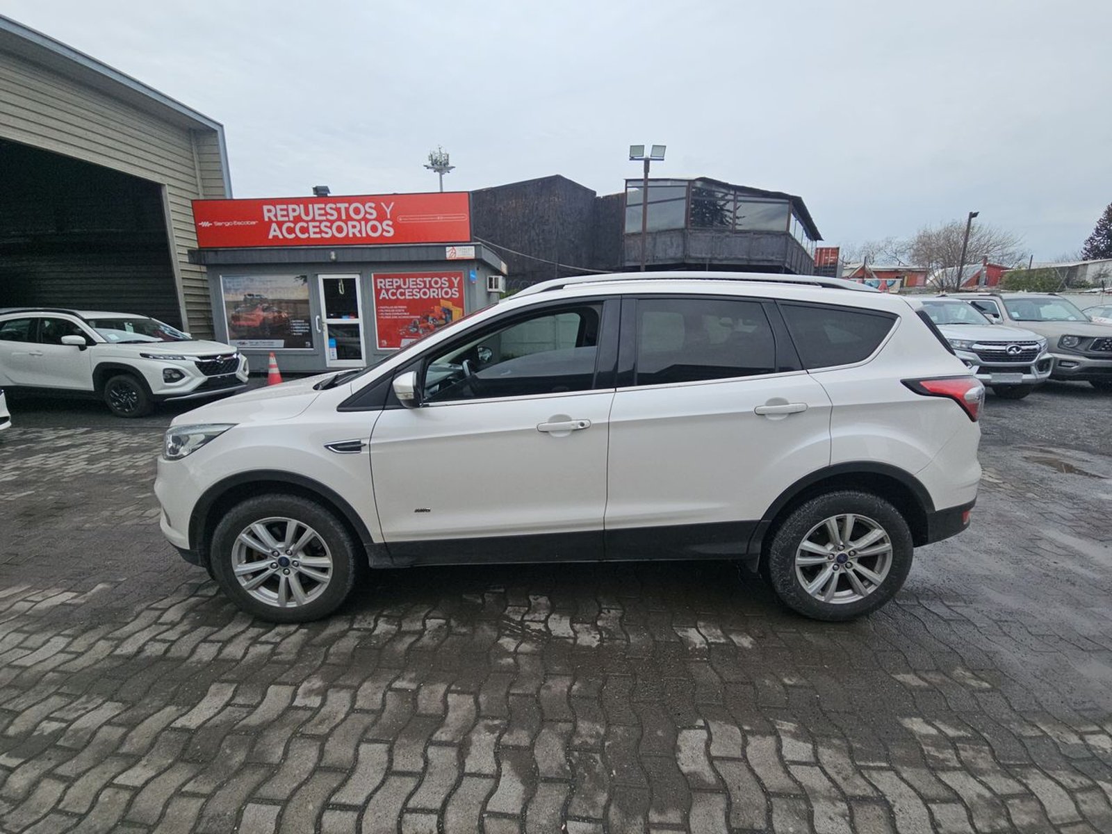 Ford ESCAPE 2017 - Imagen 9 de 15