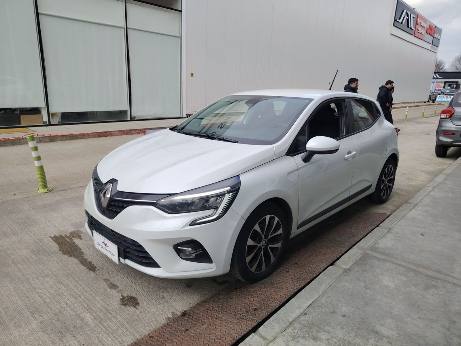 Renault CLIO 2023 - Foto 4 de 15