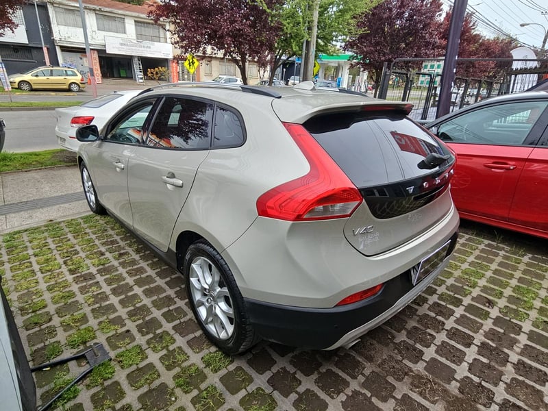 Volvo V40 2018 - Imagen 8 de 15