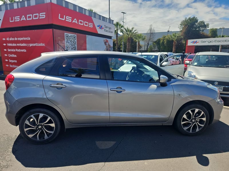 Suzuki BALENO 2022 - Imagen 9 de 15