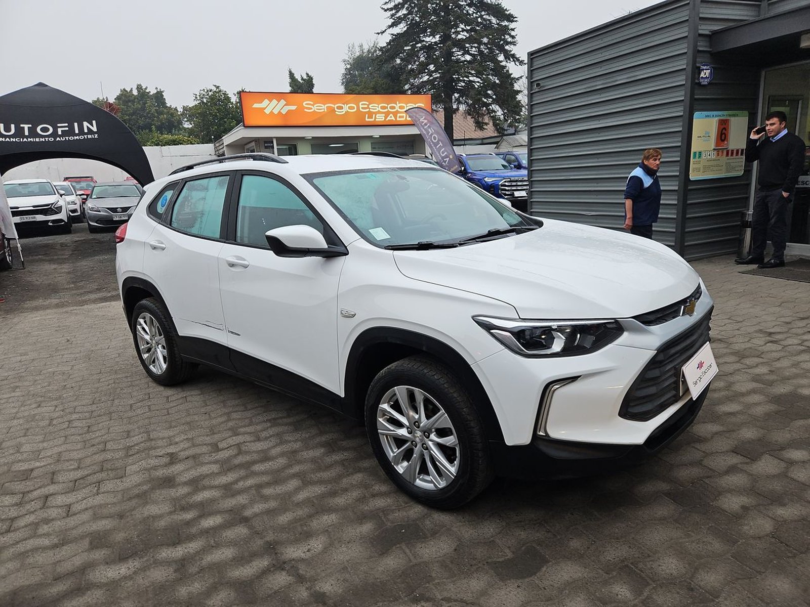 CHEVROLET TRACKER 2023 - Imagen 4 de 15