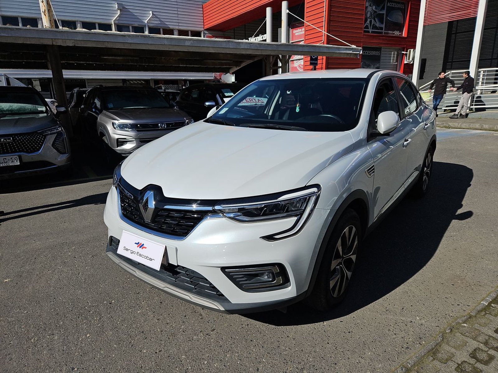 Renault ARKANA 2022 - Foto 2 de 15