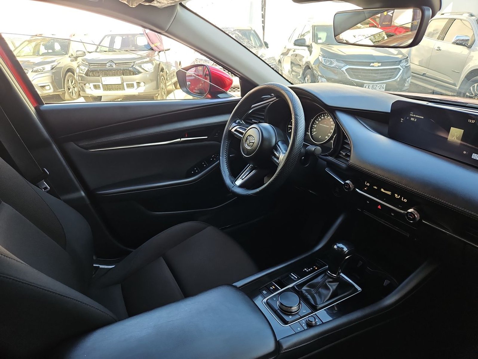 MAZDA 3 2023 - Imagen 15 de 15