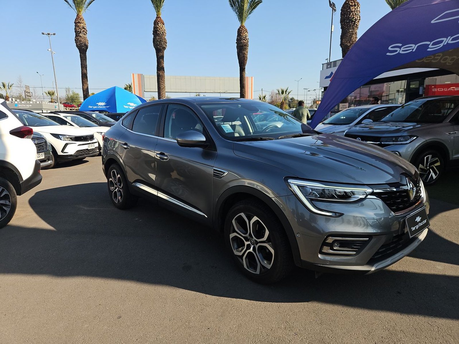 Renault ARKANA 2024 - Foto 2 de 15