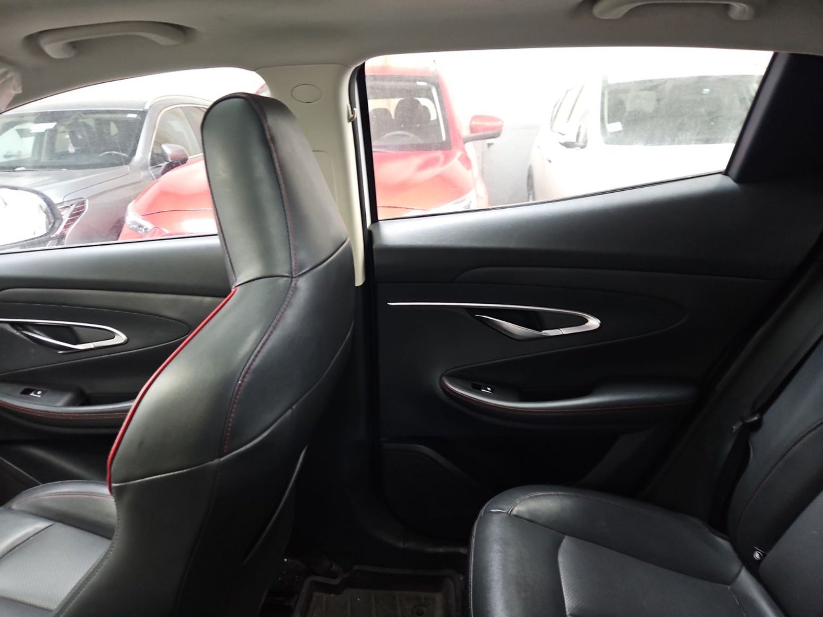 CHANGAN UNI-T 2023 - Imagen 10 de 15