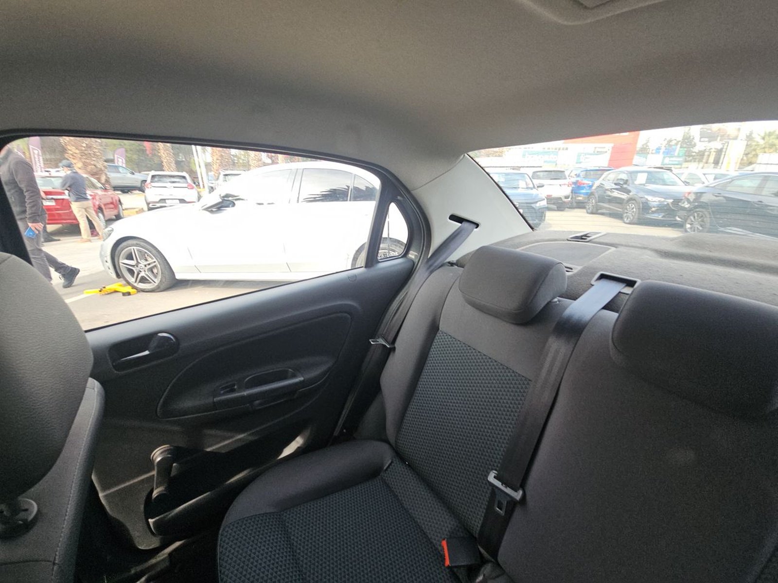 VOLKSWAGEN VOYAGE 2022 - Imagen 13 de 15