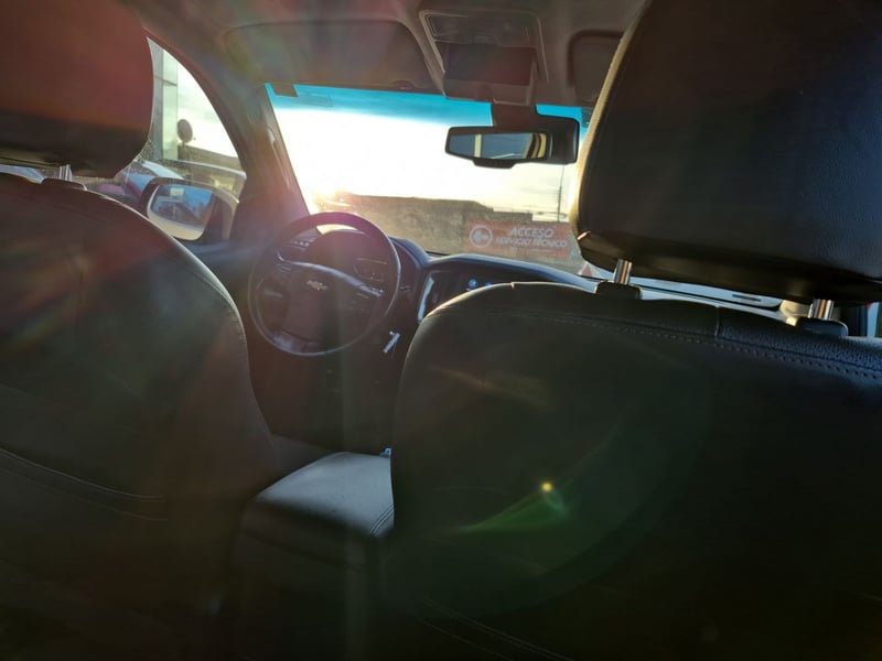 Chevrolet COLORADO 2022 - Imagen 12 de 15