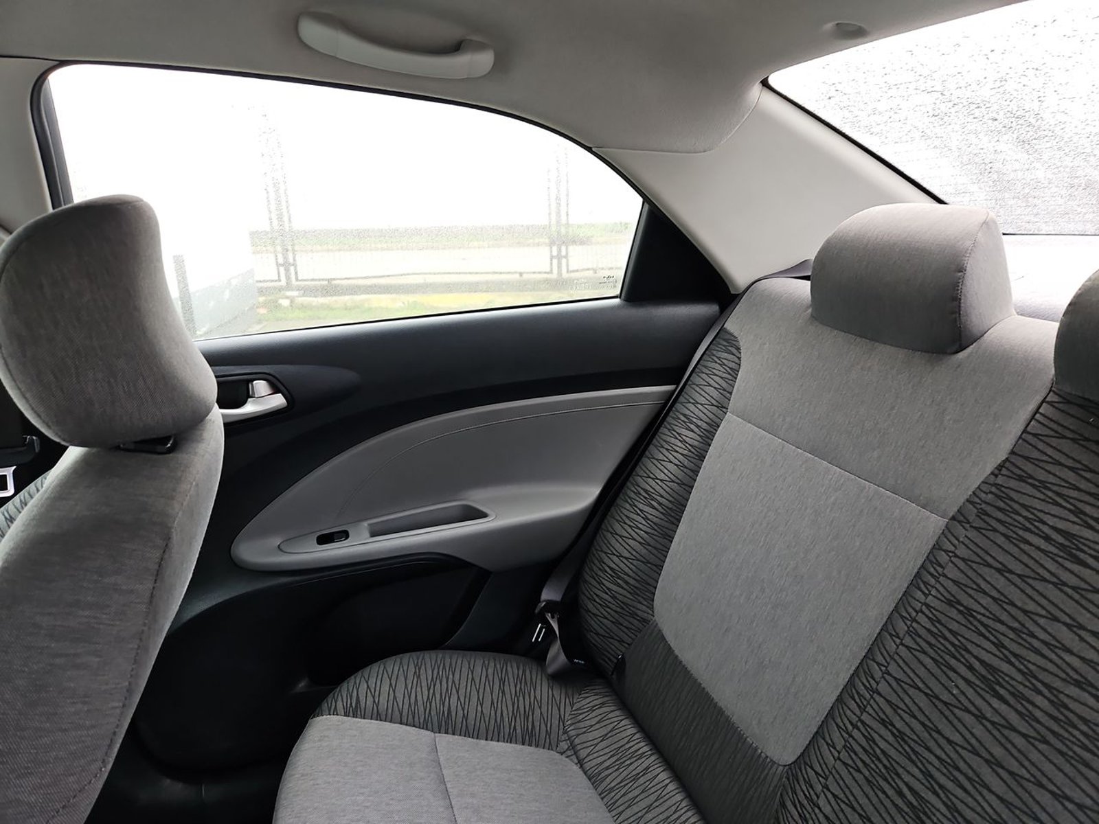 KIA SOLUTO 2024 - Imagen 11 de 15