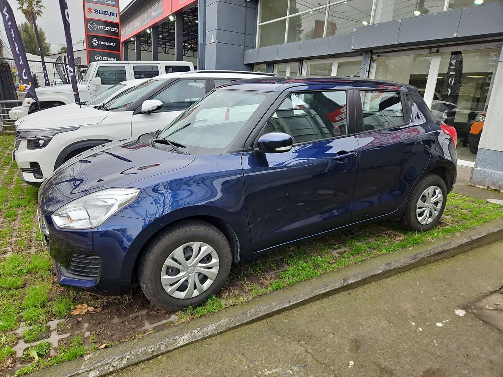 SUZUKI SWIFT 2025 - Imagen 4 de 15