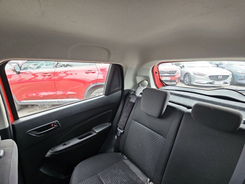 Suzuki SWIFT 2019 - Imagen 13 de 15