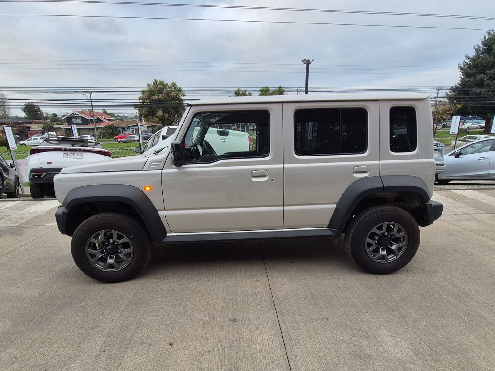 SUZUKI JIMNY 2025 - Imagen 5 de 15