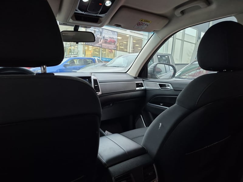 SsangYong REXTON 2023 - Imagen 14 de 15