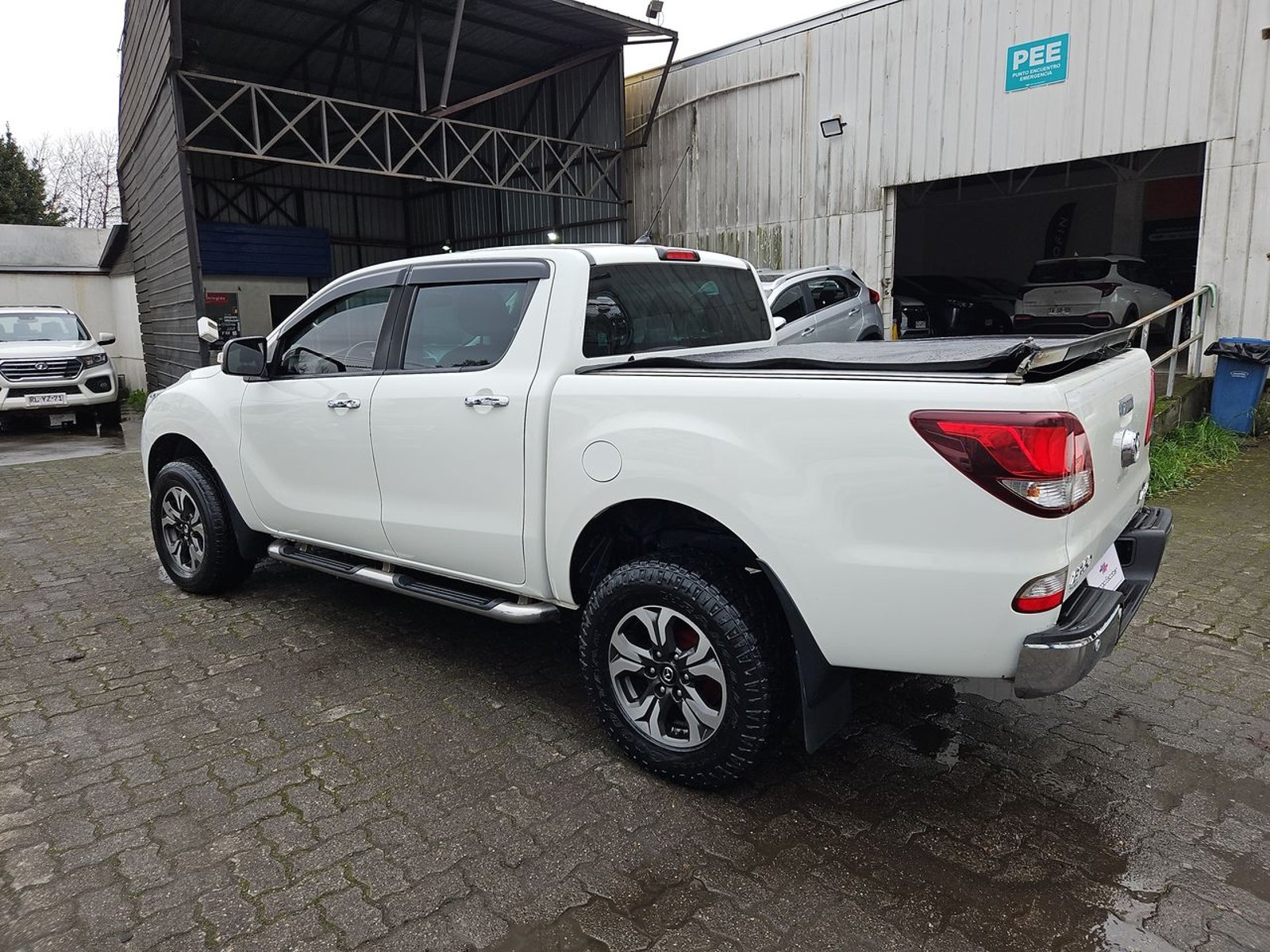 MAZDA BT-50 2021 - Imagen 8 de 15
