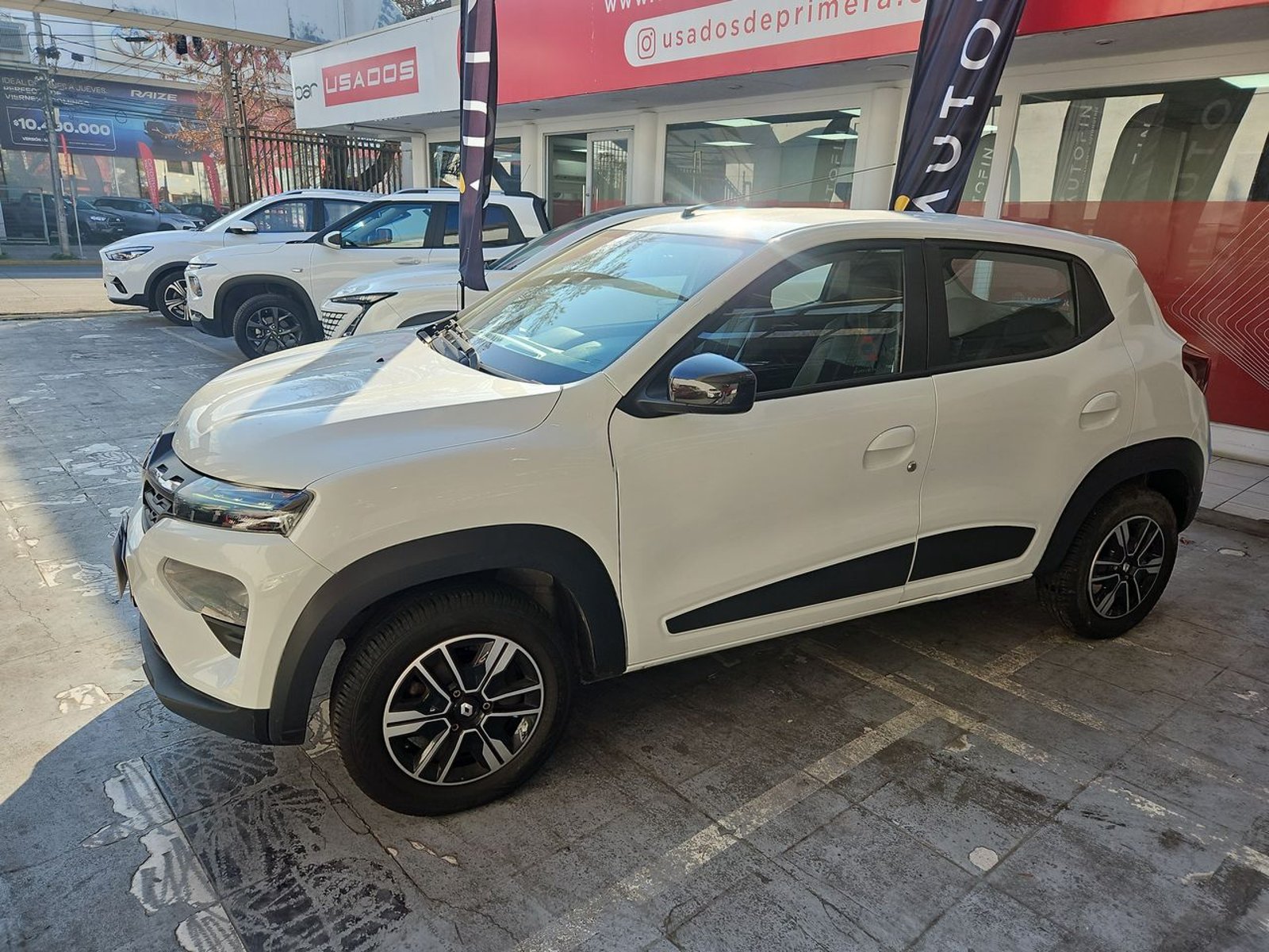 RENAULT KWID 2024 - Imagen 4 de 15