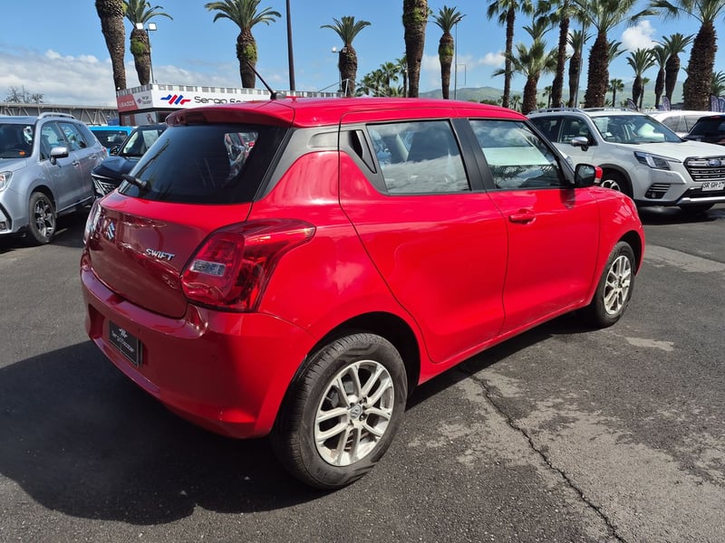 Suzuki SWIFT 2024 - Imagen 8 de 15