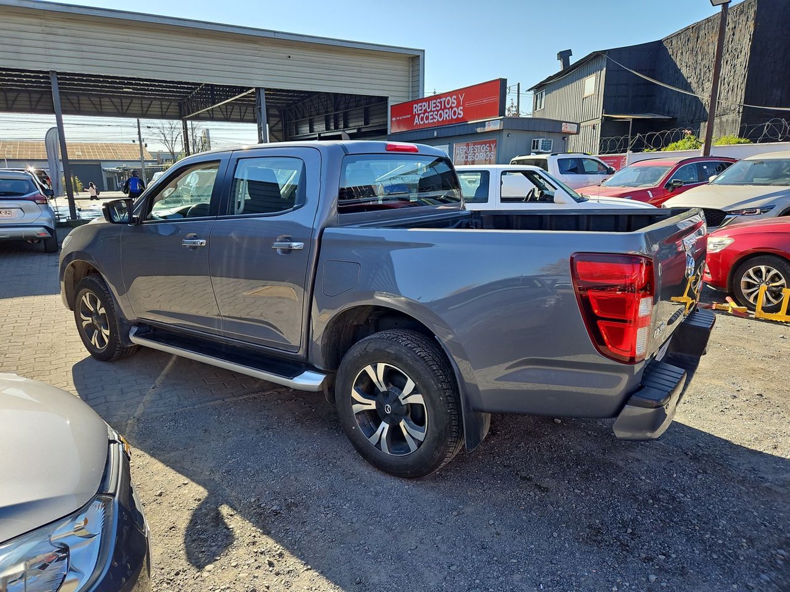 MAZDA BT-50 2022 - Imagen 8 de 15