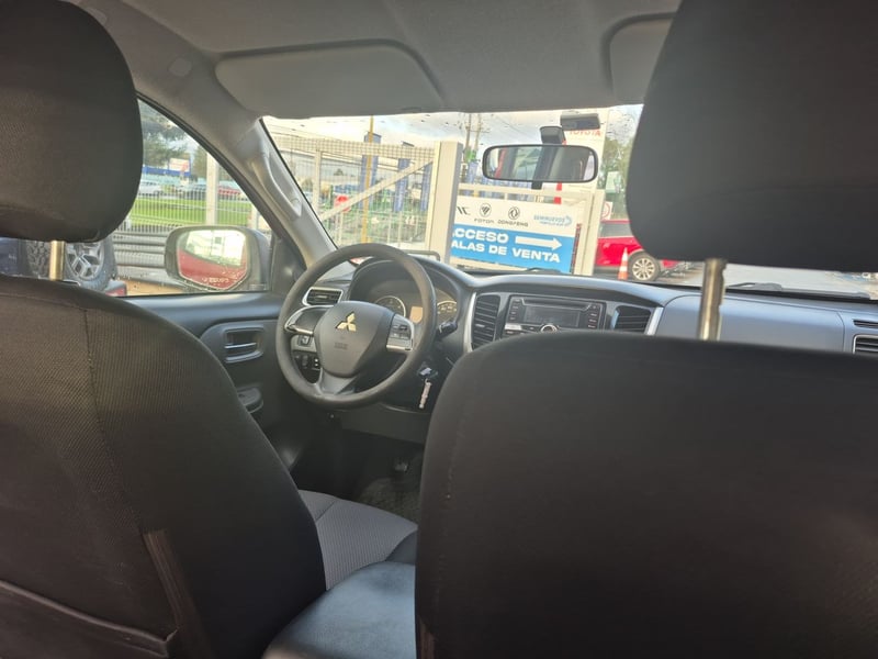Mitsubishi L200 2019 - Imagen 12 de 15