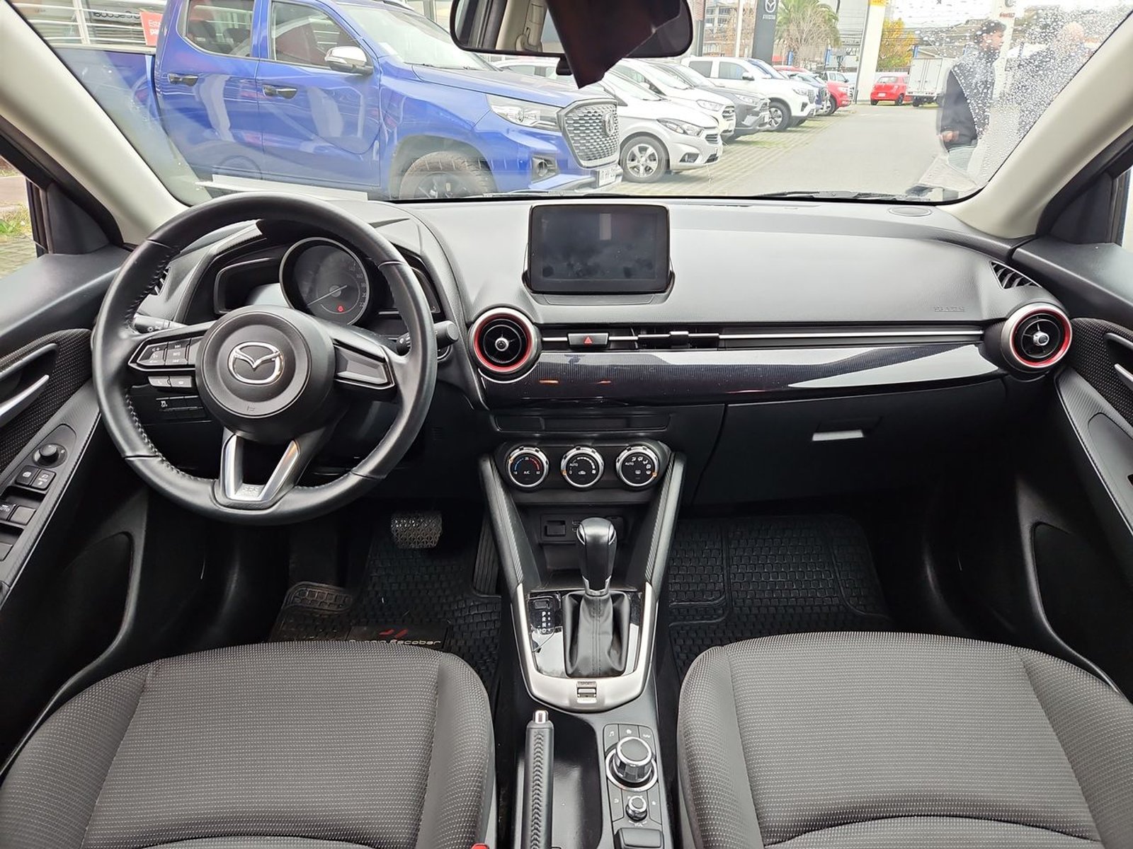 MAZDA 2 2023 - Imagen 15 de 15